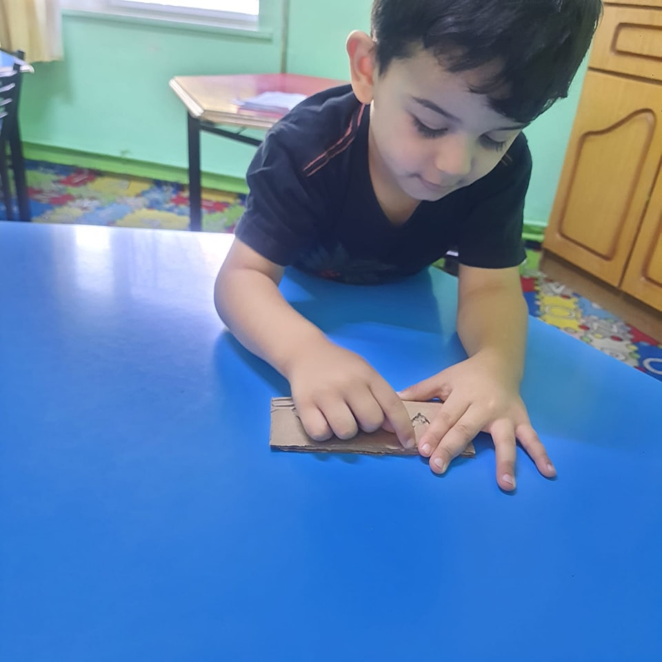 روضة أزهار الوصفيه slide 8