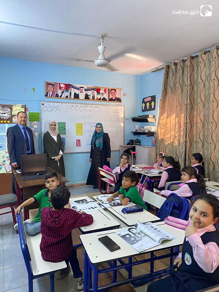 اكاديمية الفكر المستنير slide 3
