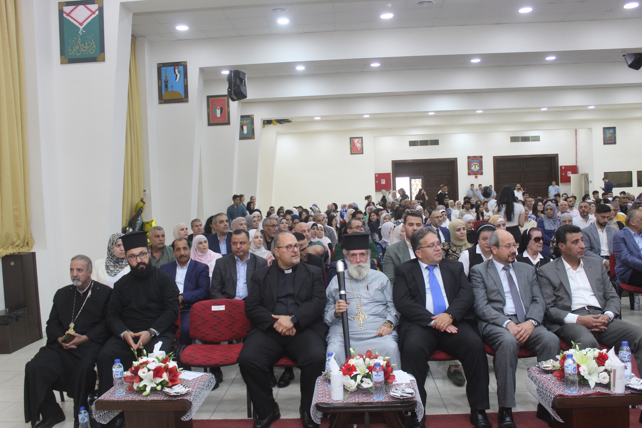 مدرسة الراهبات الوردية العقبة slide 2