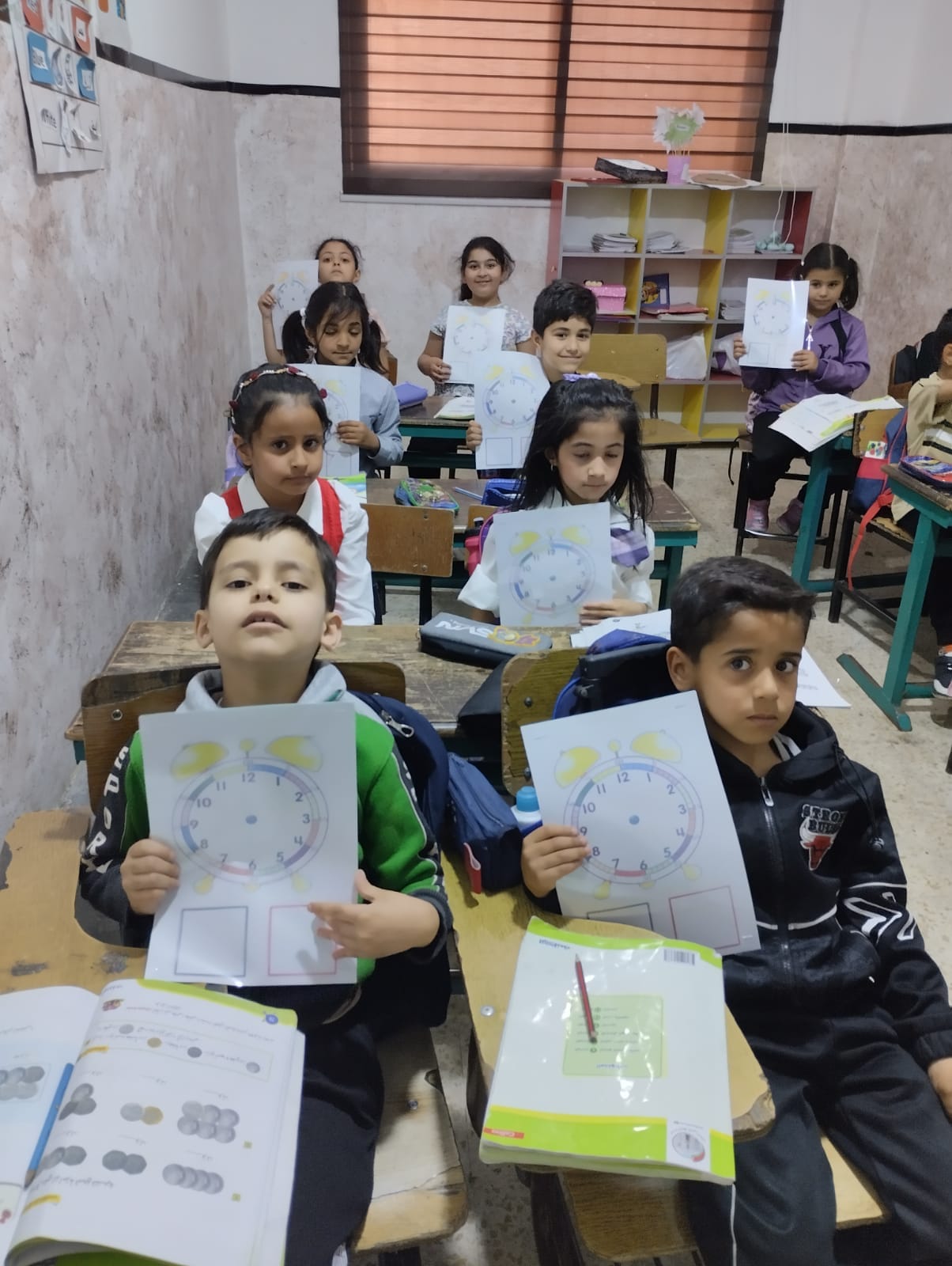 مدرسة و روضة الطائر الوردي slide 6